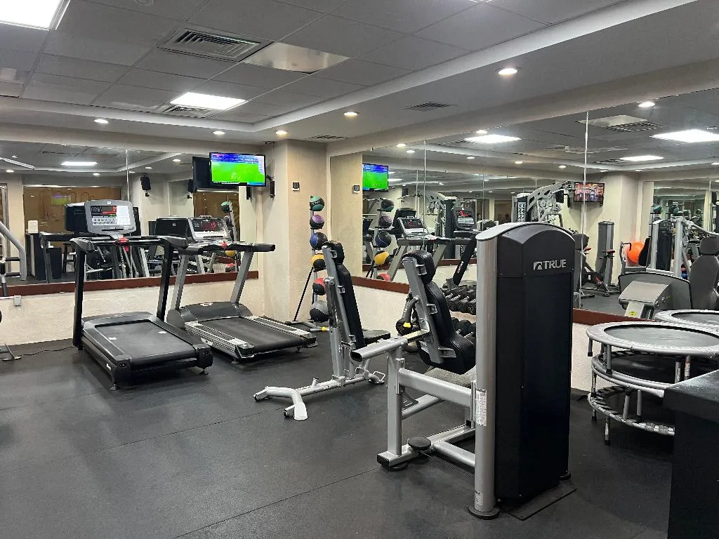Sports and Entertainment, GR Solaris Cancun All Inclusive, Cancun Area