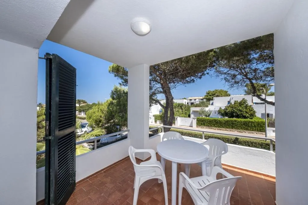 Room, Llebeig, Menorca
