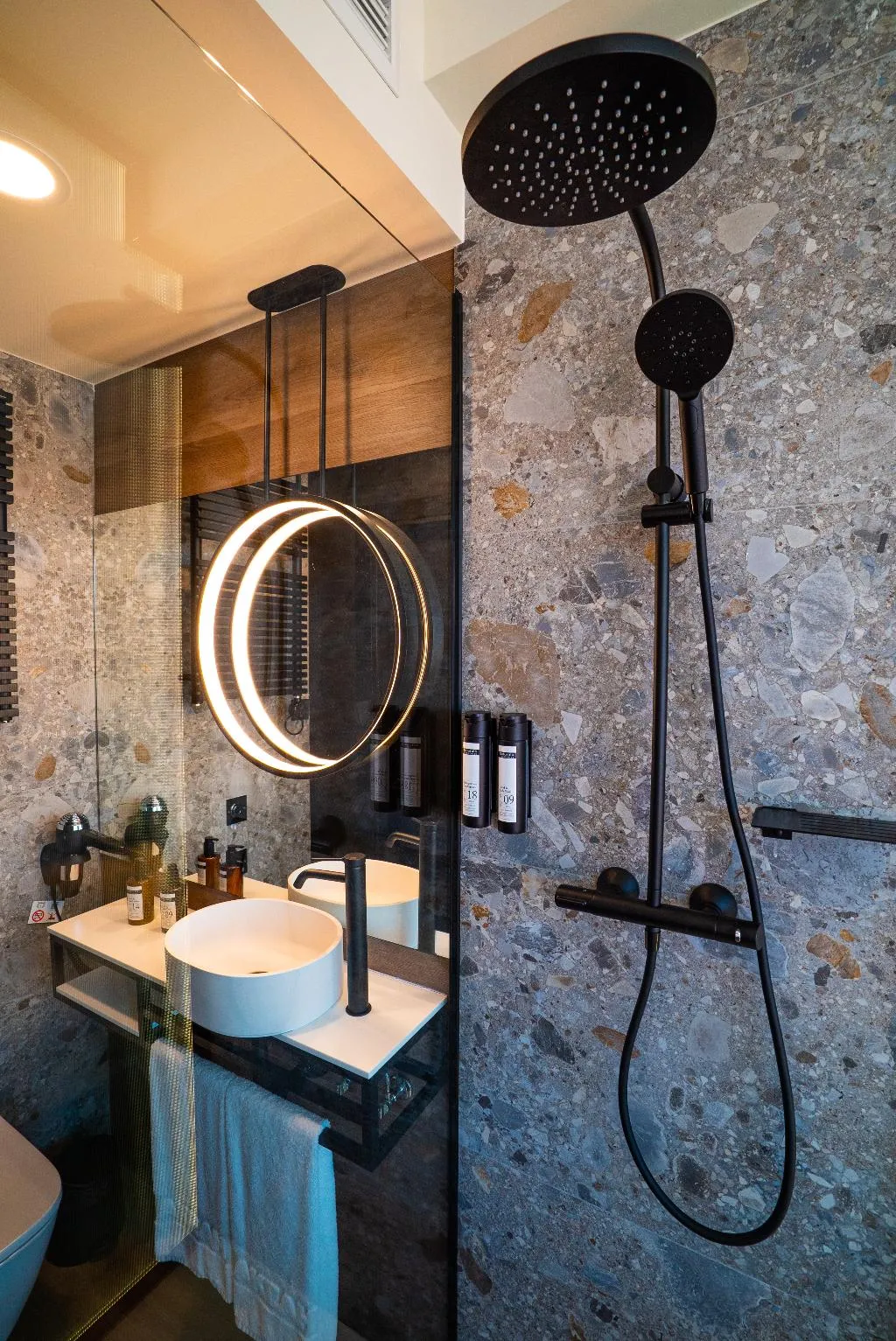 DOUBLE WITH TERRACE Room, Akeah Hotel Gran Via, Madrid