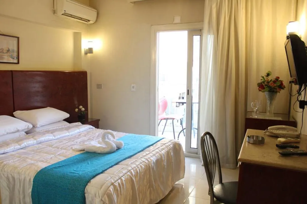 SINGLE KING SIZE BED Room, Pharaohs Hotel, Cairo