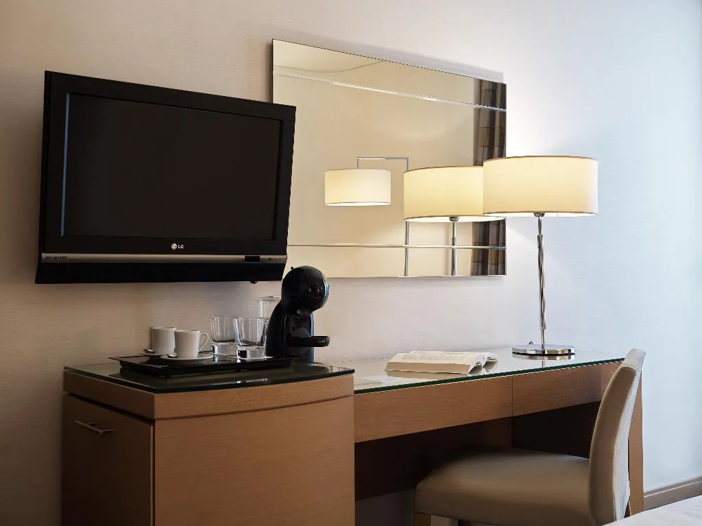 SINGLE SUPERIOR POOL VIEW Room, Galaxy Hotel Iraklio, Crete