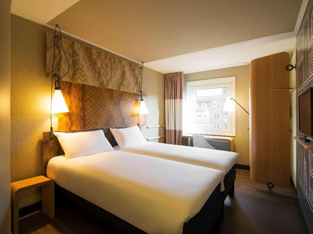 TWIN STANDARD Room, Ibis Amsterdam Centre Stopera, Amsterdam
