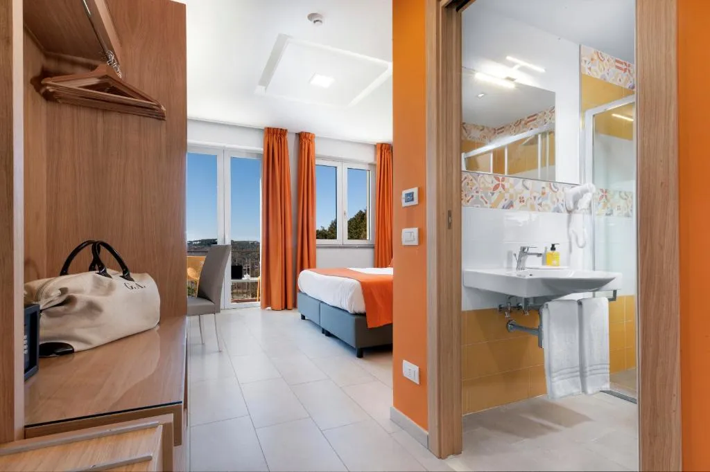 Double or Twin STANDARD Room, O Sole Mio, Naples