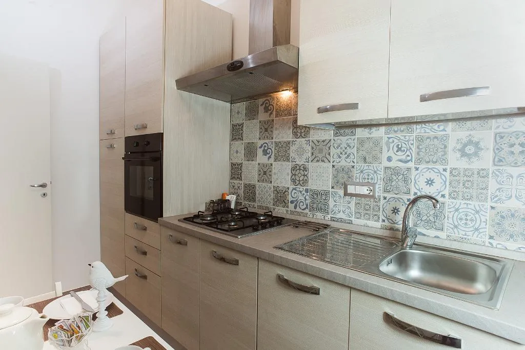 APARTMENT CAPACITY 4 Room, Residenza Flegrea, Naples