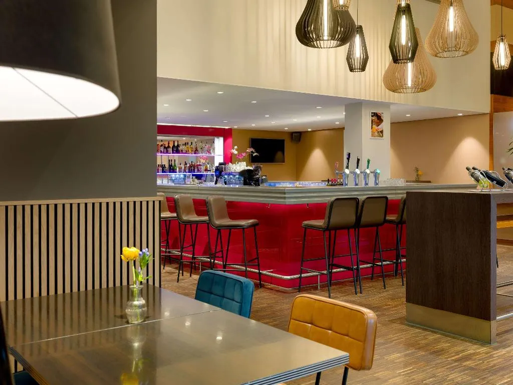 Bar, Movenpick Hotel Amsterdam City Centre, Amsterdam