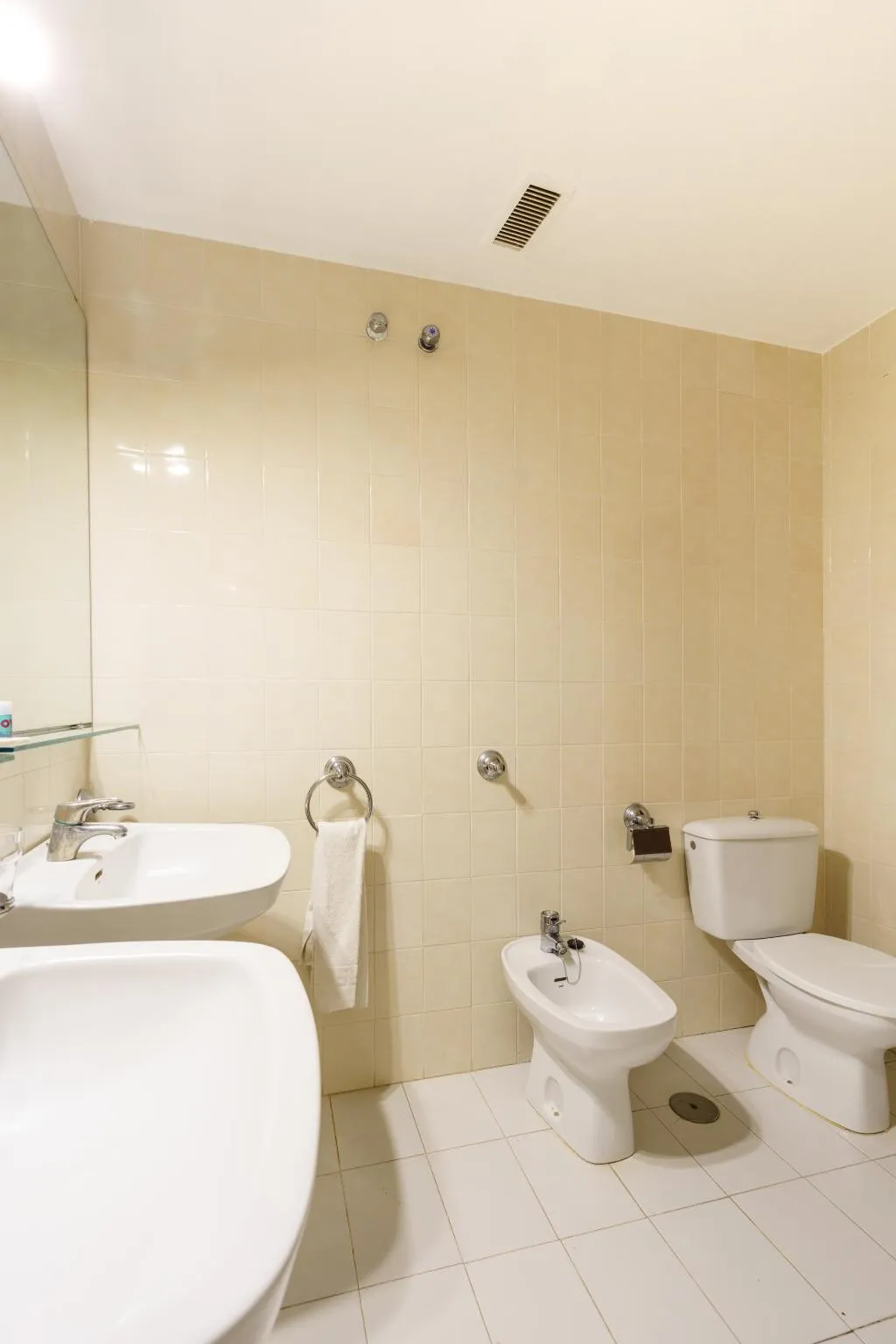 TRIPLE SUPERIOR Room, Hotel Las Cumbres, Andalucia
