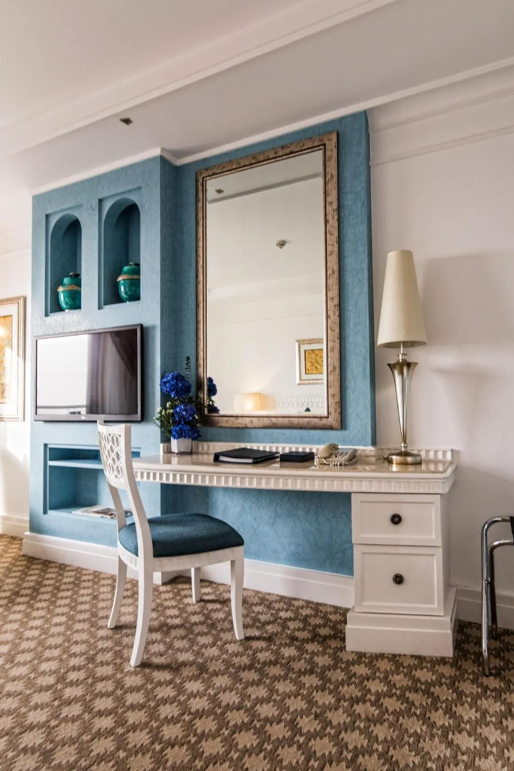 Room, Habtoor Grand Resort, Autograph Collection, Dubai