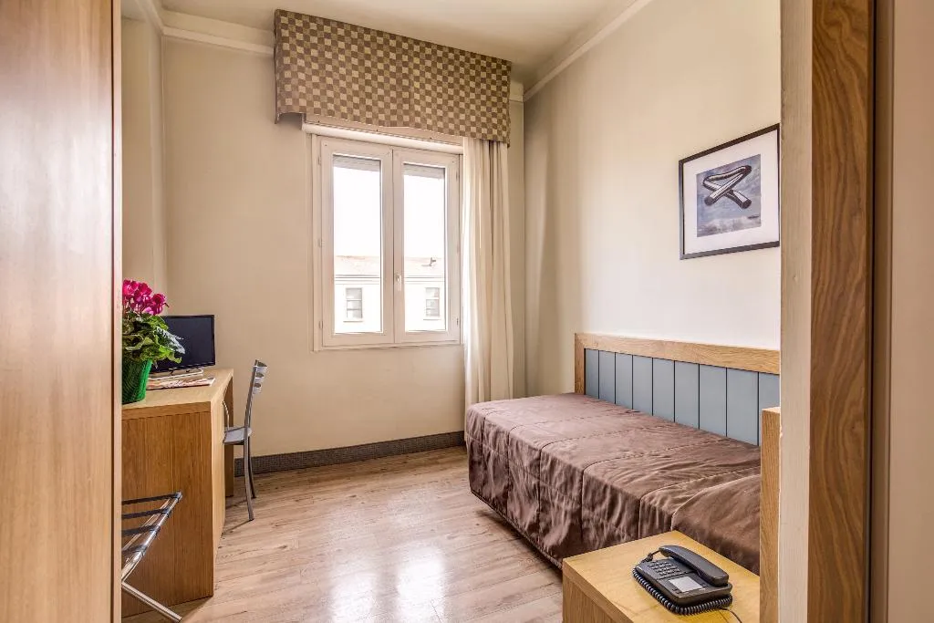 SINGLE STANDARD Room, Delle Nazioni, Florence
