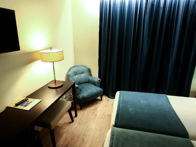 Double or Twin STANDARD Room, Grão Vasco - Historic Hotel and SPA, Porto