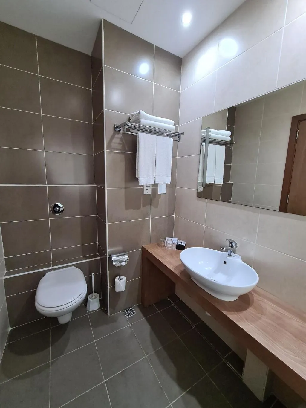 Room, Water's Edge, Malta
