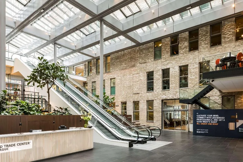 Lobby, NH Den Haag, Amsterdam