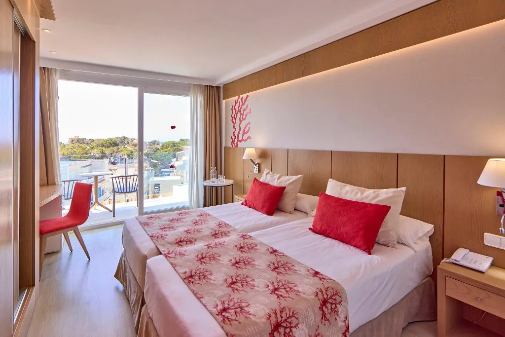 DOUBLE SIDE SEA VIEW Room, Universal Hotel Perla, Majorca