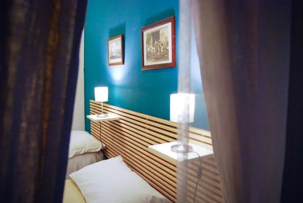 Room, La Locanda Dell Arte, Naples