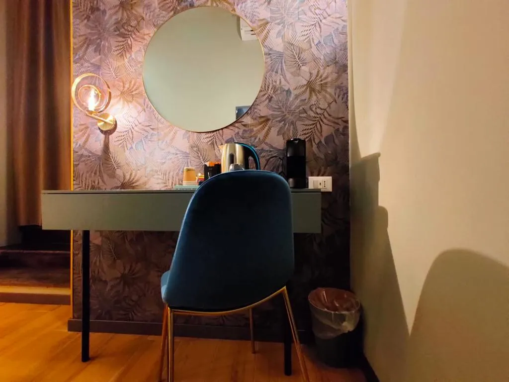 SINGLE DELUXE Room, Intomilan Aparthotel Galleria Duomo, Milan