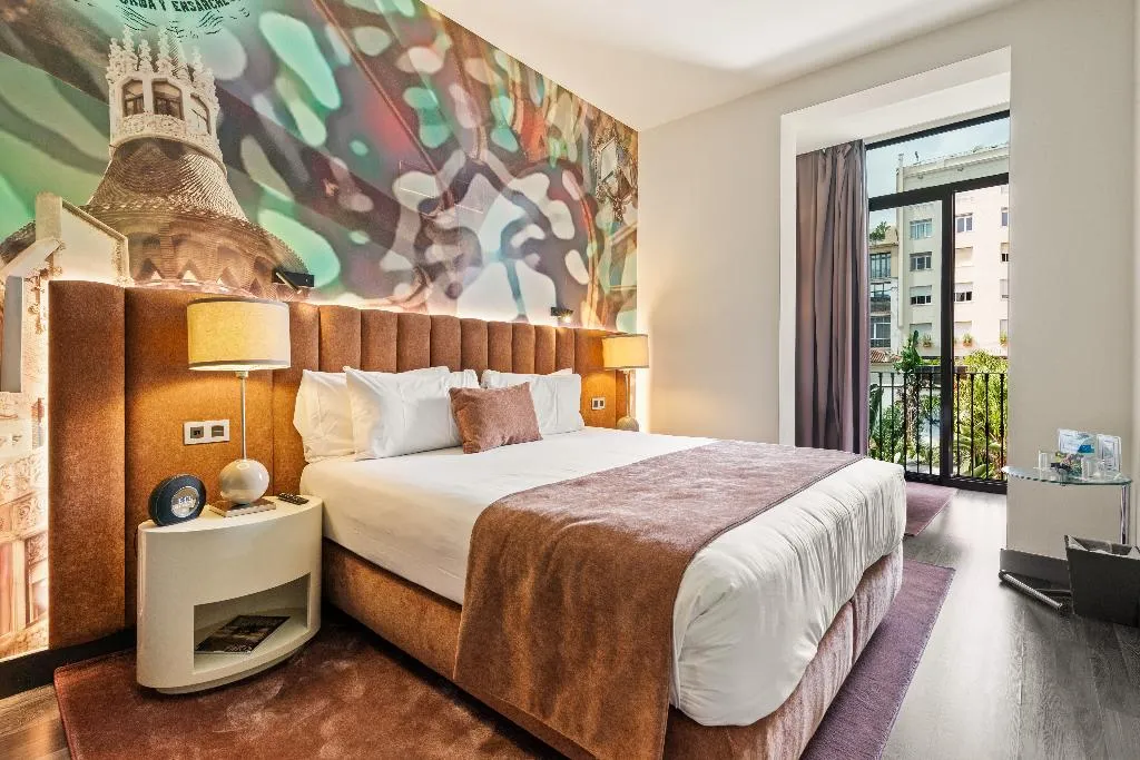 SUITE POOL VIEW Room, Hotel Indigo Barcelona Plaza Catalunya, Barcelona