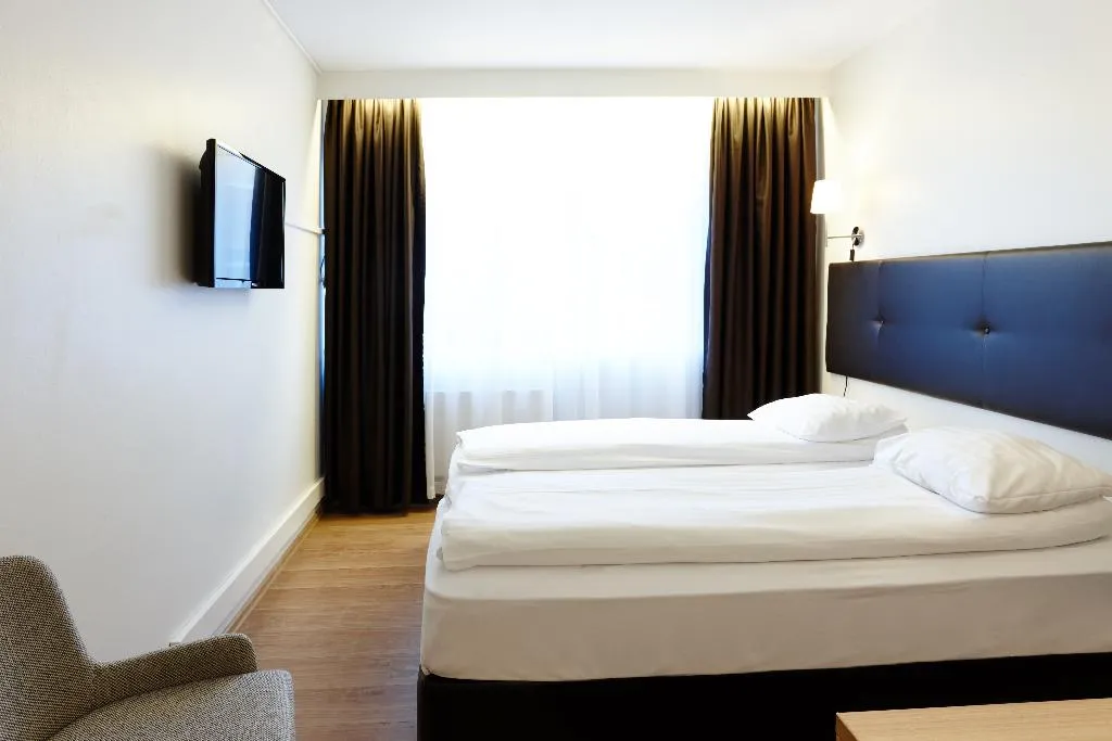 SINGLE STANDARD Room, Fosshotel Lind, Reykjavik