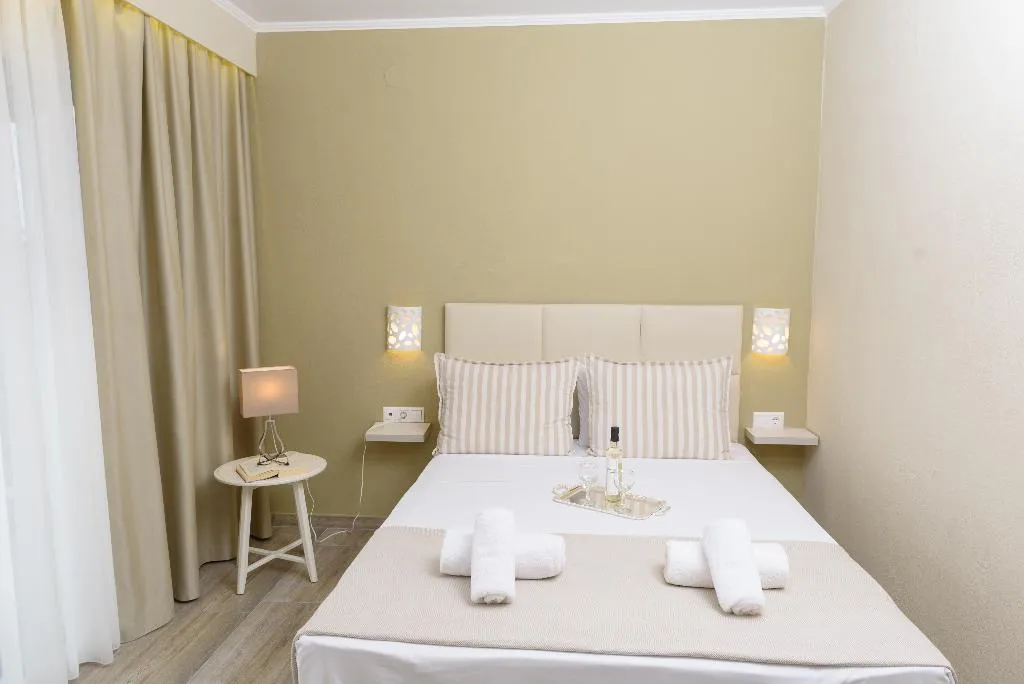 SUITE DELUXE Room, Ammos Beach & Studios, Thessaloniki
