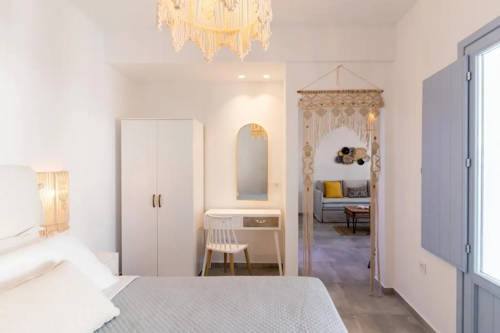 SUITE WITH PRIVATE POOL Room, Santorossa Luxury Villas, Santorini