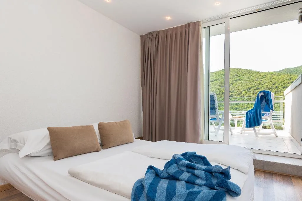 DOUBLE SIDE SEA VIEW WITH BALCONY Room, Hotel Narcis, Istria