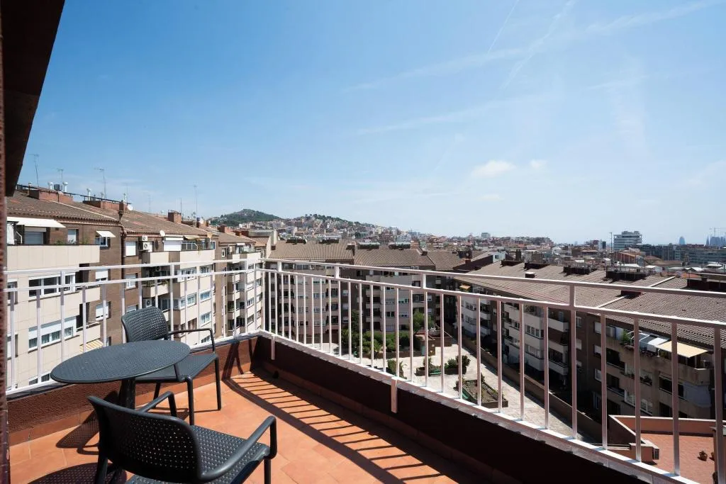 DOUBLE SINGLE USE WITH DOUBLE BED Room, Catalonia Park Putxet, Barcelona