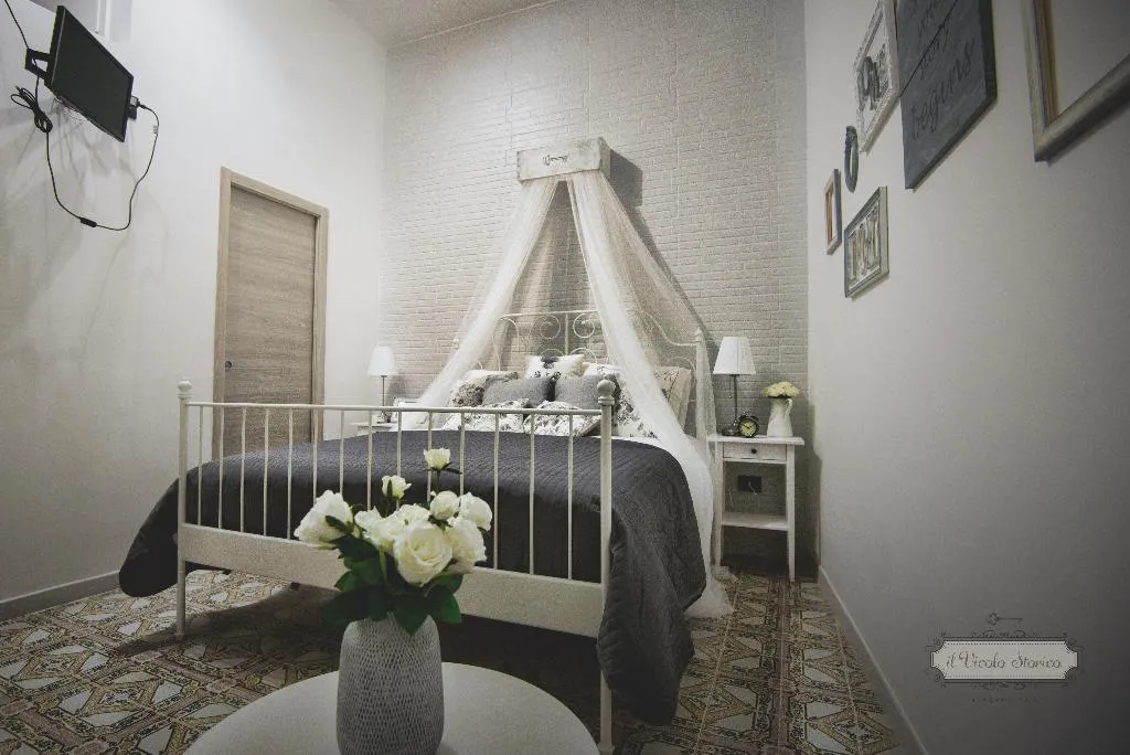 DOUBLE DELUXE Room, Elegant B&B Il Vicolo Storico, Naples