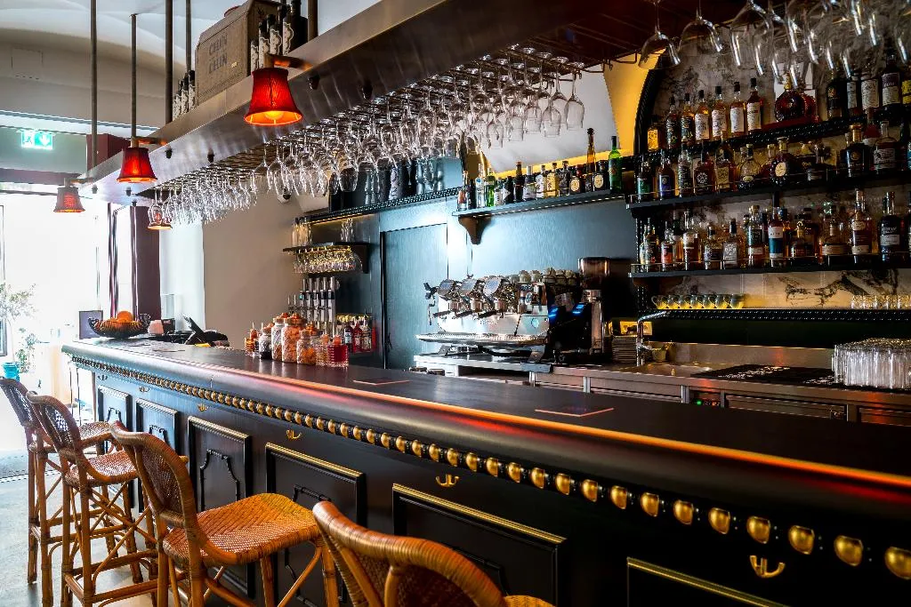 Bar, The Leo Grand, Vienna