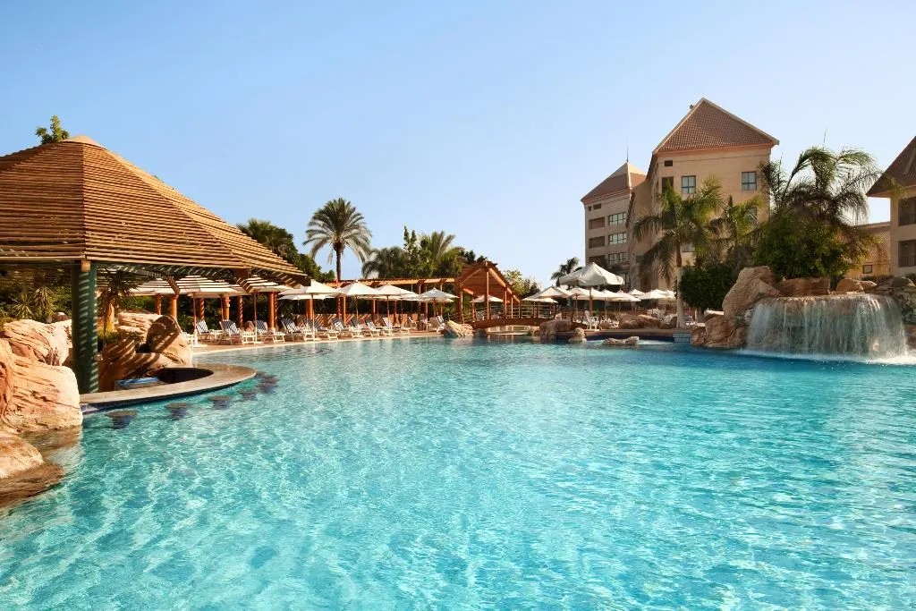 Pool, Hilton Pyramids Golf, Cairo