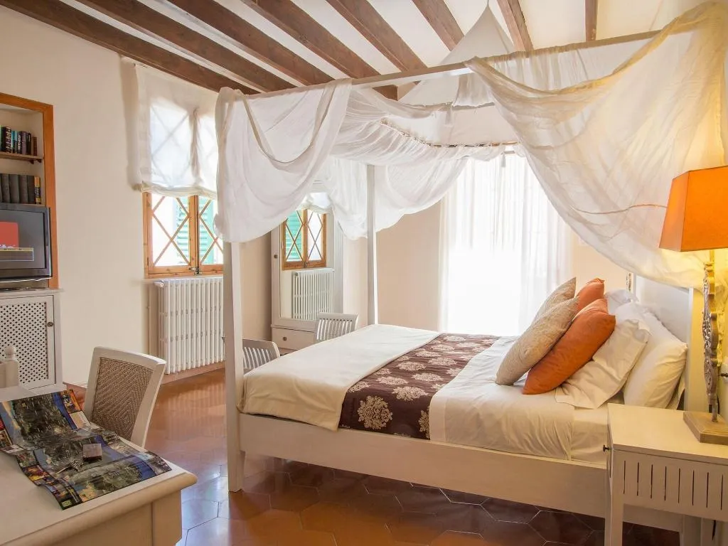 Room, Can Abril, Majorca