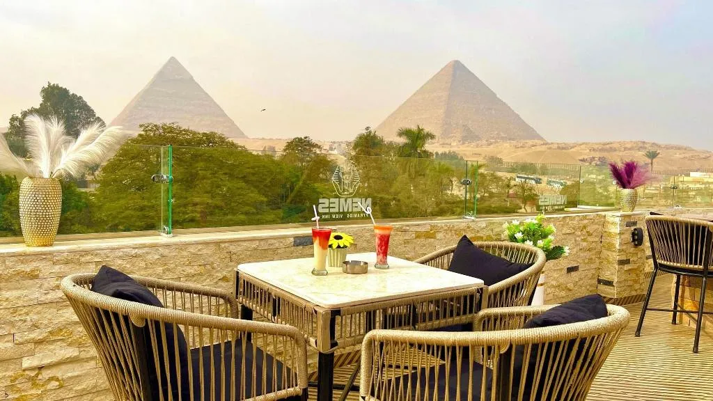 Terrace, Nemes Pyramids View Inn, Cairo