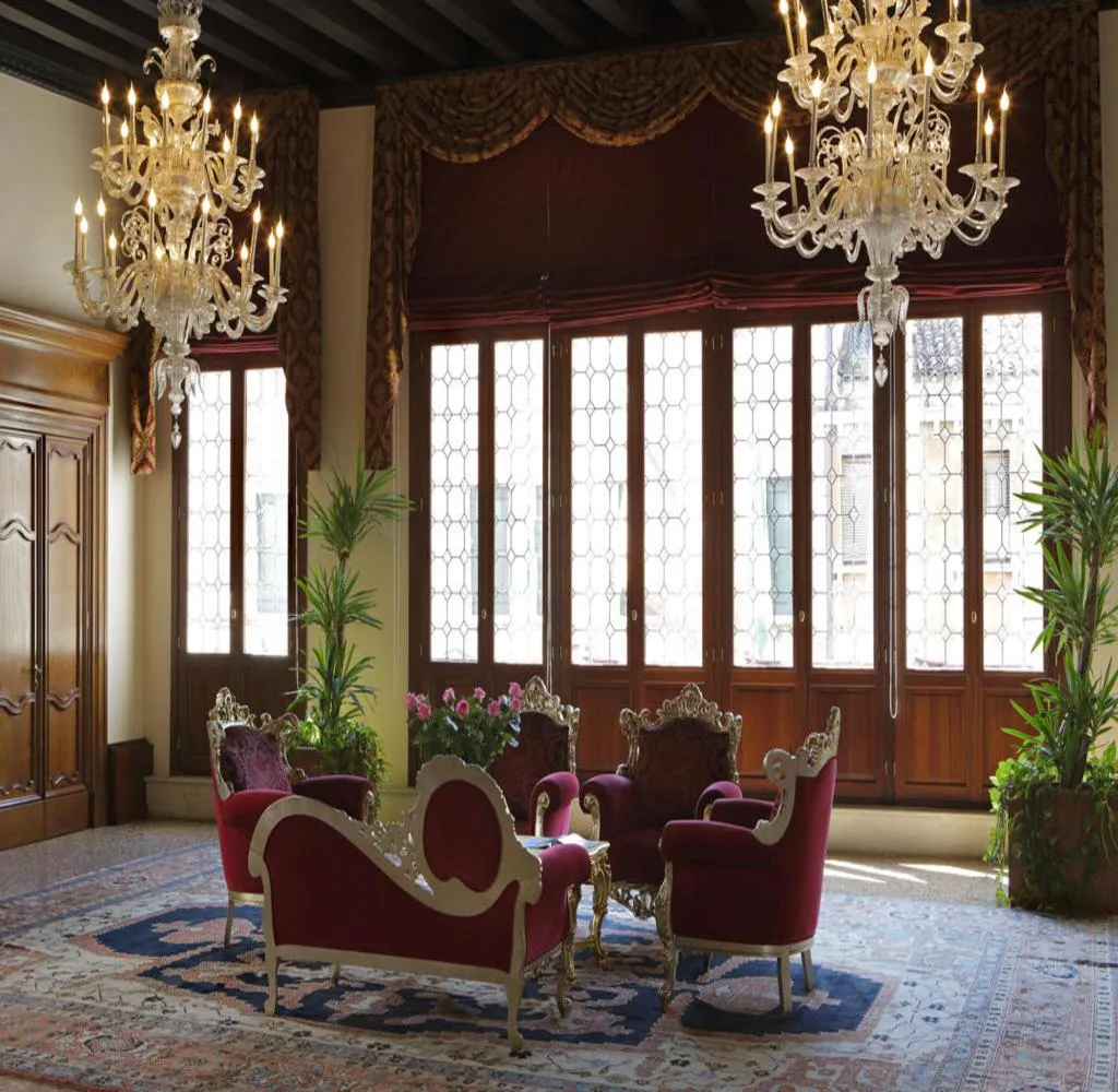 Lobby, Liassidi Palace, Venice