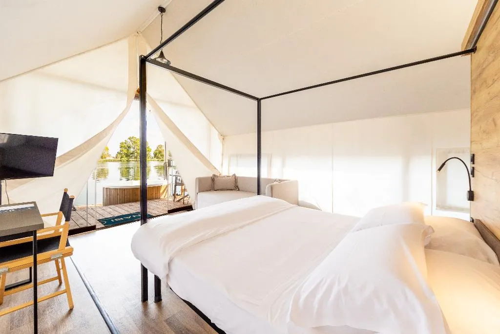Room, Nabi Resort Glamping & Spa, Naples