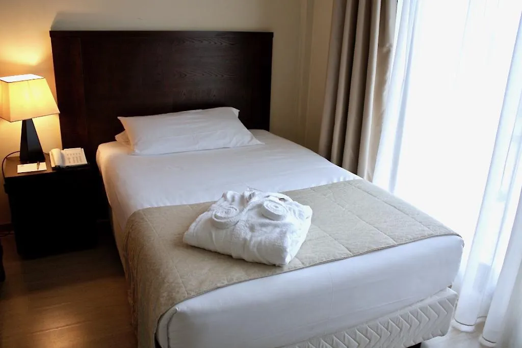 SINGLE STANDARD Room, iH Hotels Roma La Mela, Rome