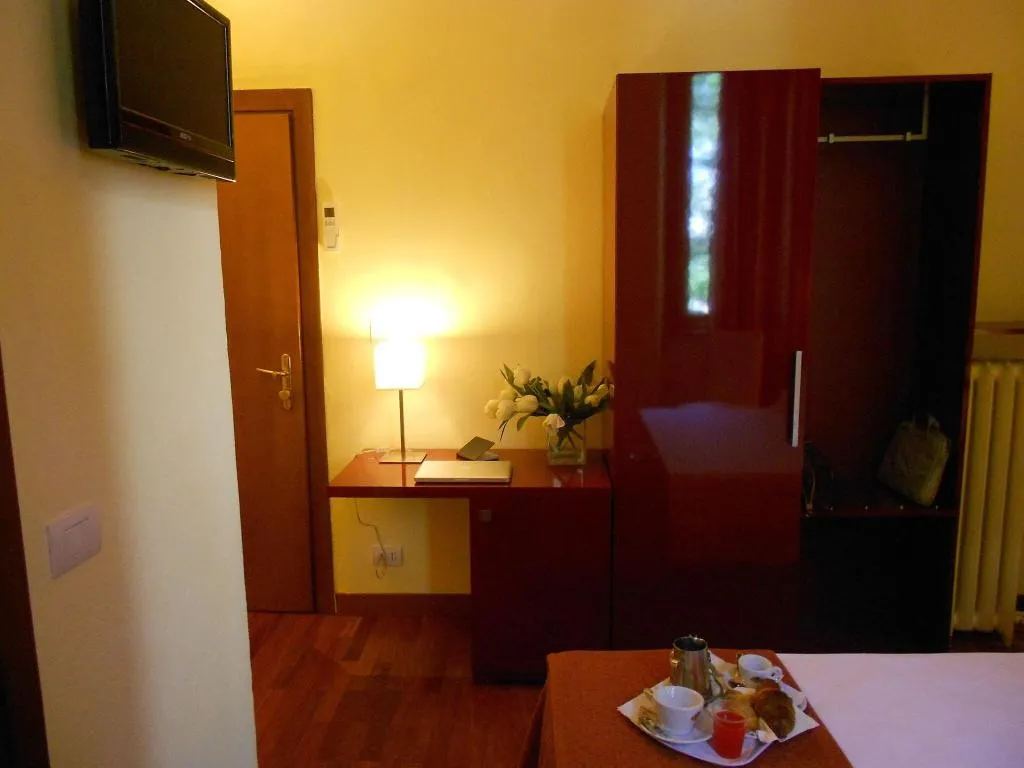TWIN STANDARD Room, Minerva, Milan