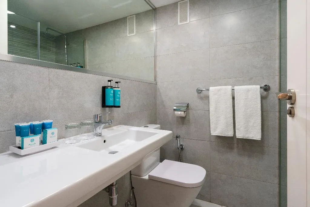DOUBLE SINGLE USE SEA VIEW Room, Hotel Costa Malaga by Pierre & Vacances, Costa Del Sol