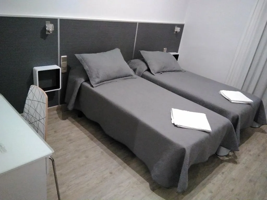 Room, Jemasaca Palma 61, Madrid