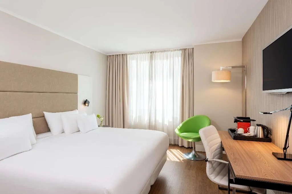 Double or Twin SUPERIOR Room, NH Collection Berlin Mitte am Checkpoint Charlie, Berlin