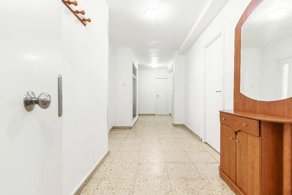 APARTMENT THREE BEDROOMS TWO BATHROOMS Room, Apartamentos Maja Beach, Costa Blanca