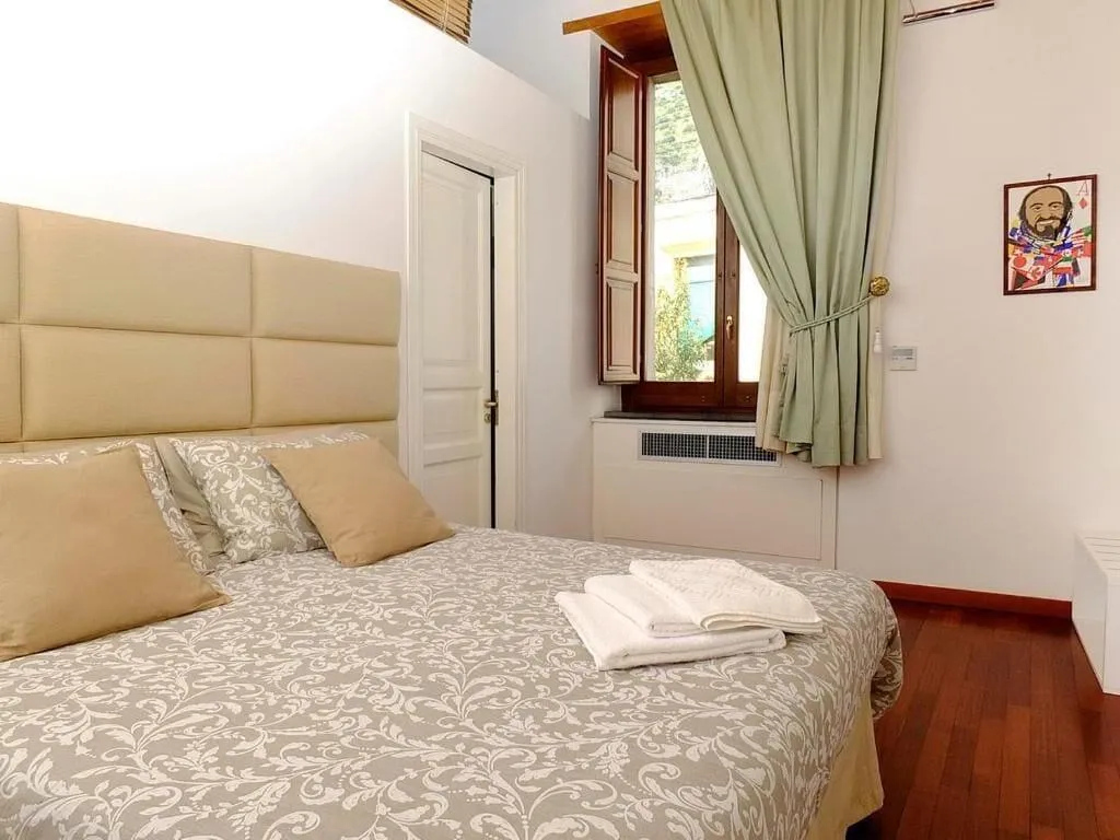 Room, B B Villa Elisa, Naples