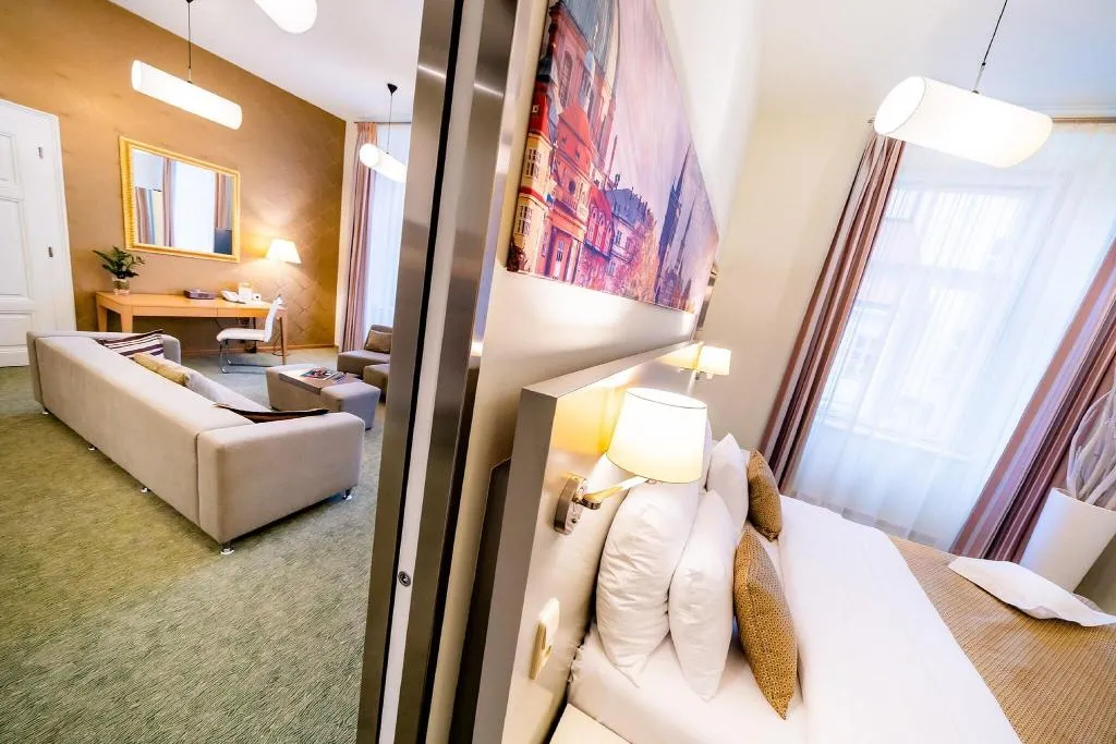 SUITE DELUXE Room, Grandium Hotel Prague, Prague