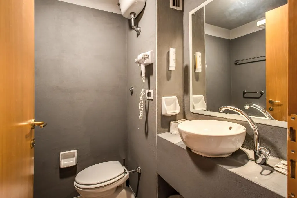 SINGLE STANDARD Room, Scheppers Hotel, Rome