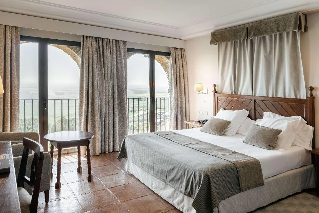DOUBLE SUPERIOR Room, Parador de Carmona, Seville