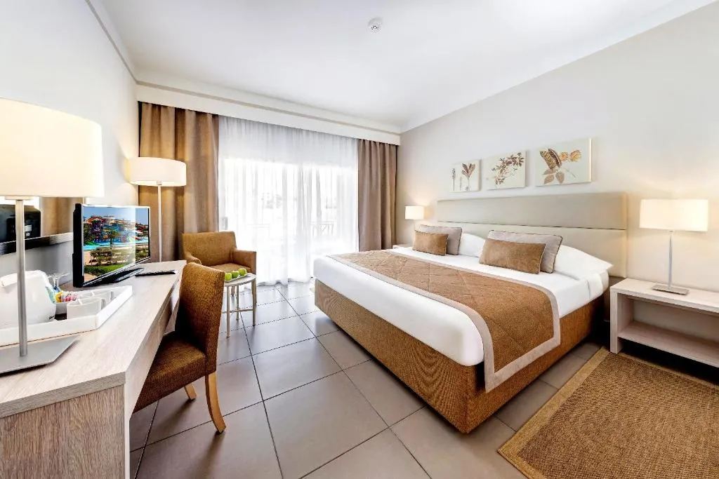 FAMILY ROOM QUEEN SIZE BED Room, Jaz Aquaviva, Red Sea Riviera