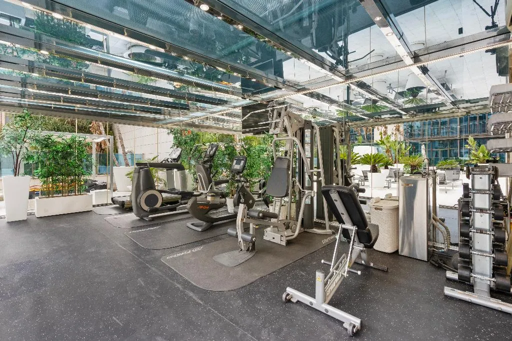 Sports and Entertainment, Hotel Indigo Barcelona Plaza Catalunya, Barcelona