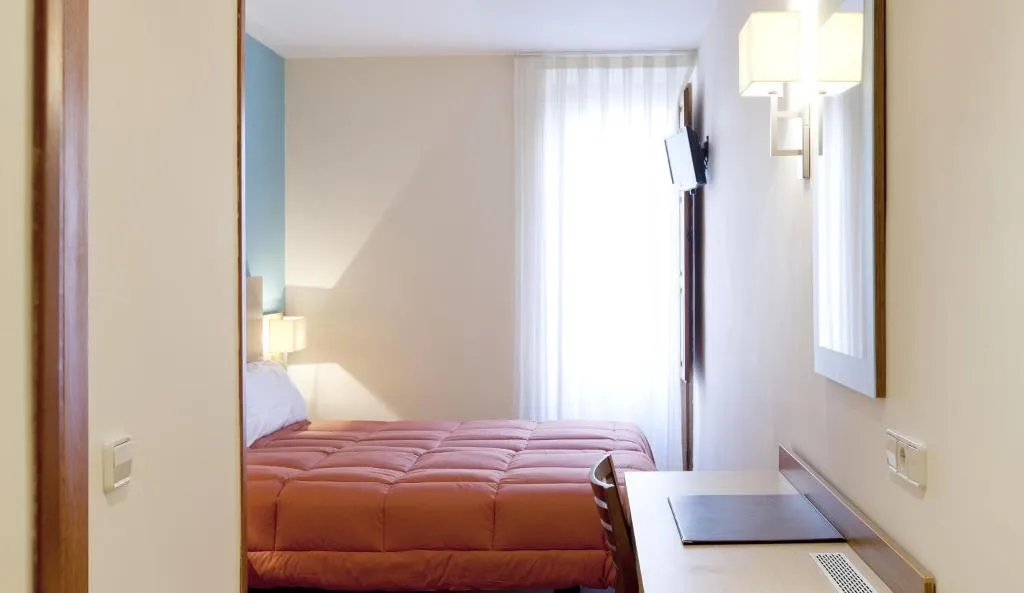 General view, Hotel El Mirador de la Puerta del Sol, Madrid