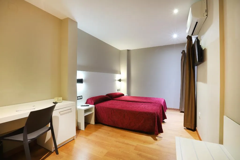 Double or Twin SUPERIOR CAPACITY 3 Room, Alameda, Costa Blanca