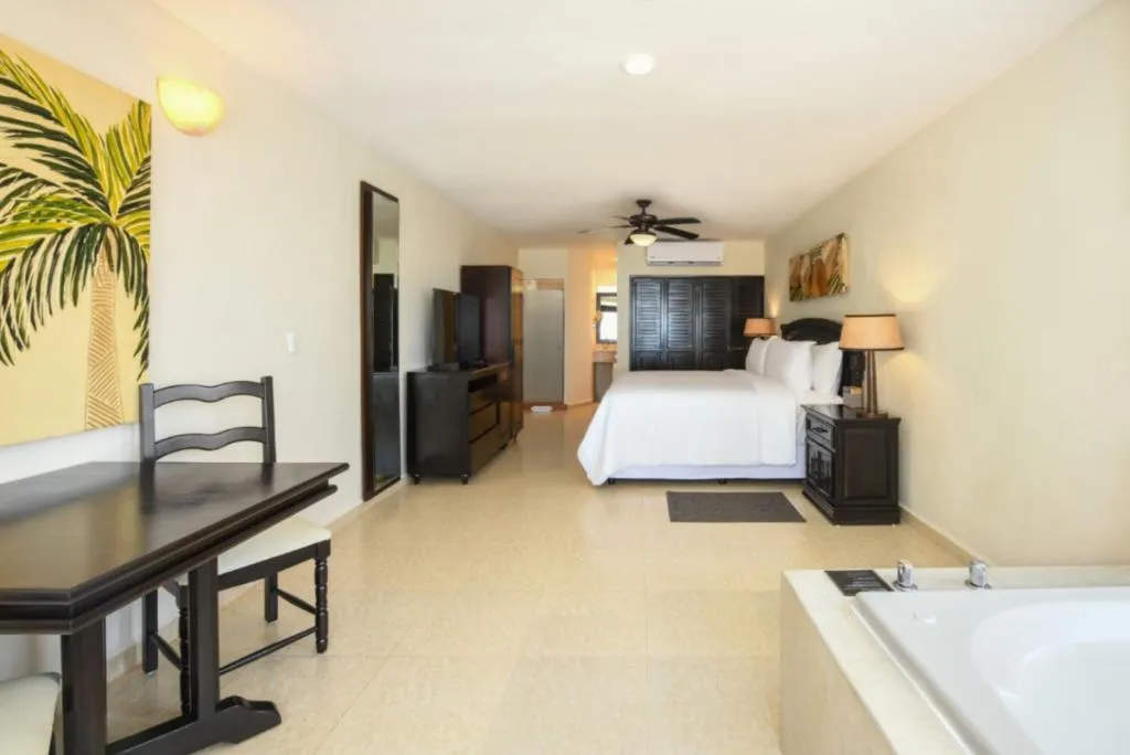 JUNIOR SUITE OCEAN FRONT Room, Hidden Beach Resort Au Naturel Adults Only Al, Cancun Area