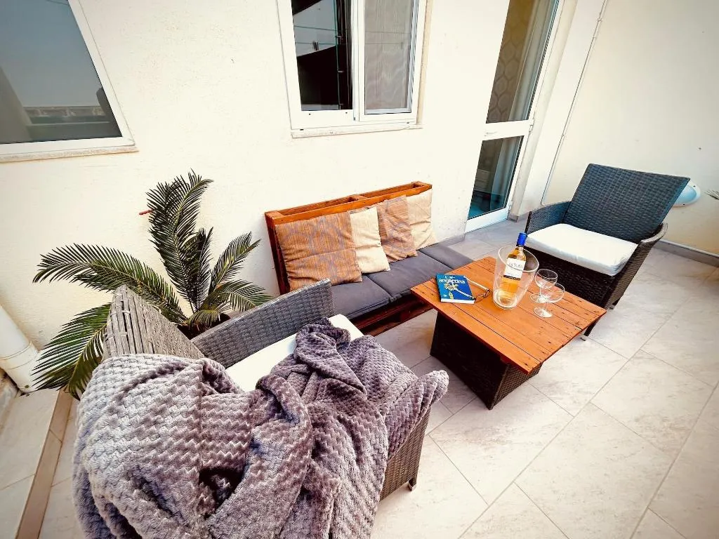 Room, Arzella Apartments, Gozo