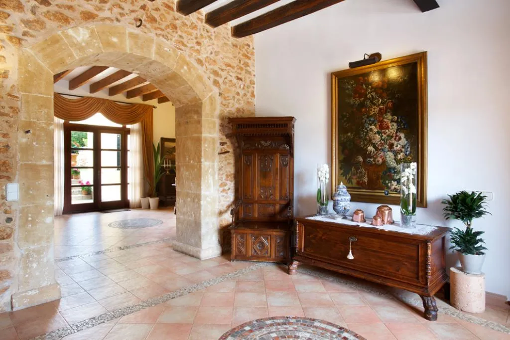 Lobby, Puig de Ros d Alt, Majorca