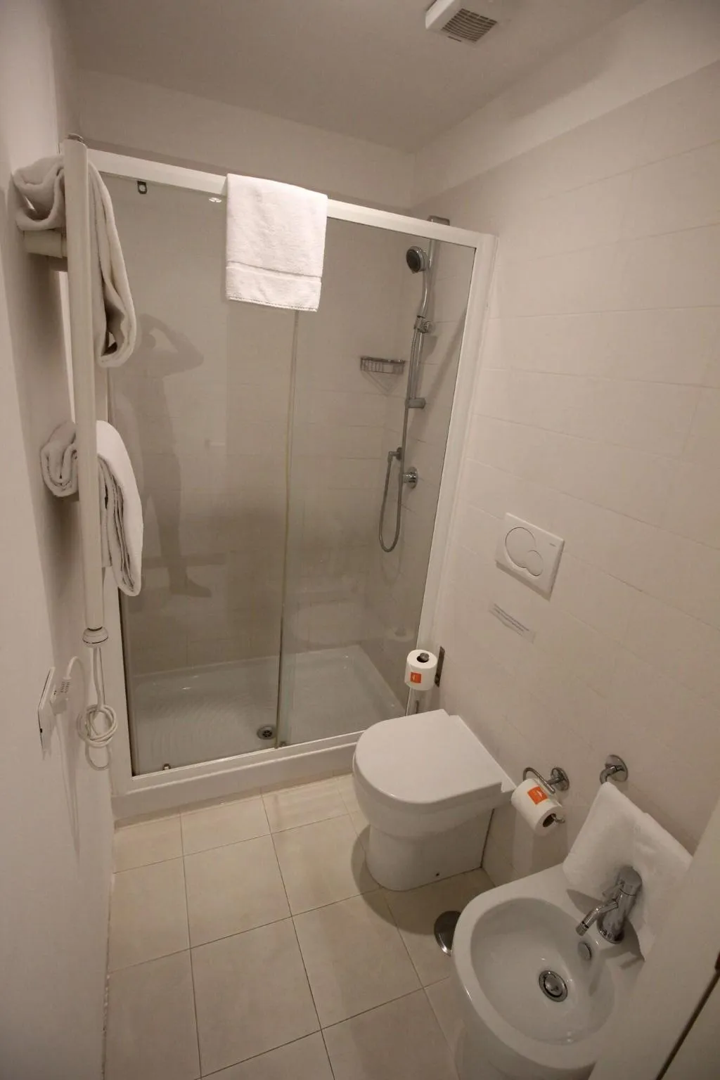 Double or Twin CITY VIEW Room, Albergo Abruzzi, Rome