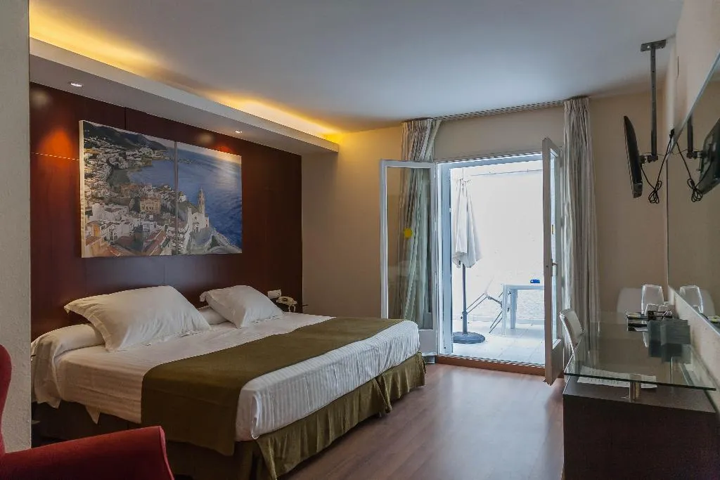 Double or Twin SUPERIOR Room, Galeon, Costa Brava
